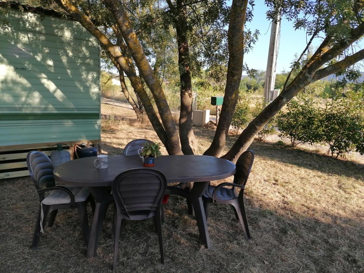 Bungalow Chez Gilly Boisset-et-Gaujac Luaran gambar